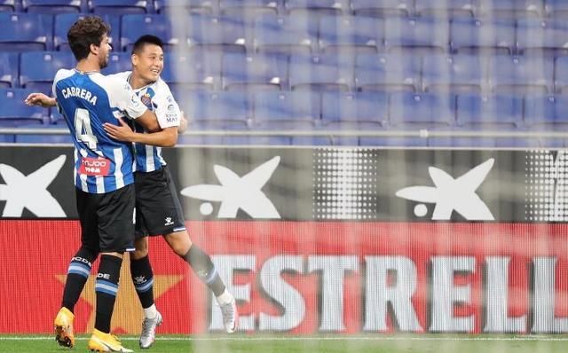 西班牙人|武磊西乙开门红！这个镜头充满霸气，并非他的1传1射