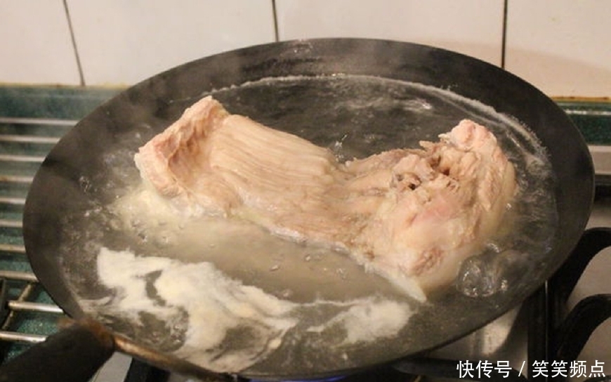 五花肉|五花肉这做法香死了,比炖肉还香,比红烧肉还下饭,做法太简单了
