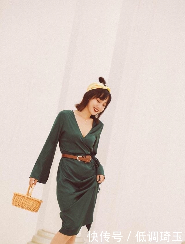女性|女性最爱单品,连衣裙的3种搭配方式,每一种都精致又大气