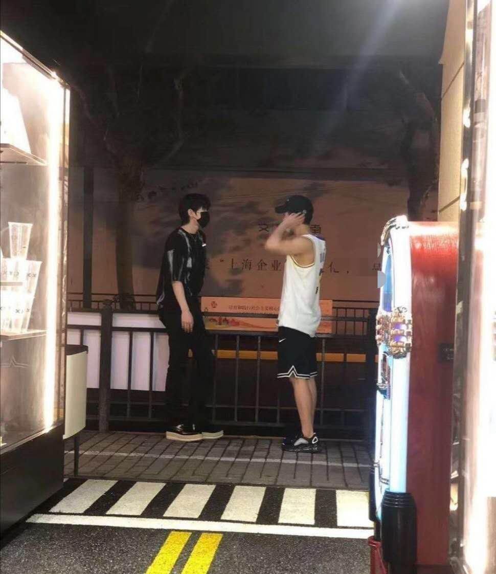  队友|导师和前队友都上过跑男，唯独大厂的他来，蔡徐坤粉丝想吐槽