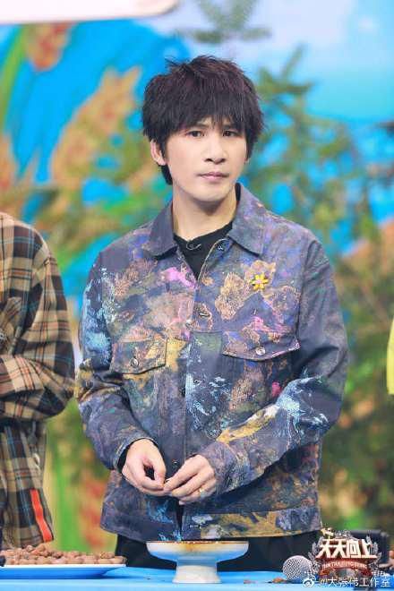  大张伟|综艺“熟面孔”大爆发，大张伟郭麒麟为何能成“综艺网约车”？