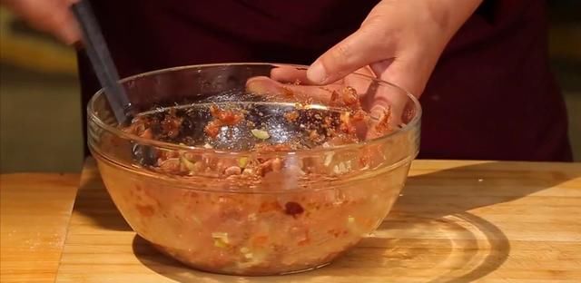  易学|大厨教你做酱香肉饼，外酥里嫩酱香十足，做法简单易学