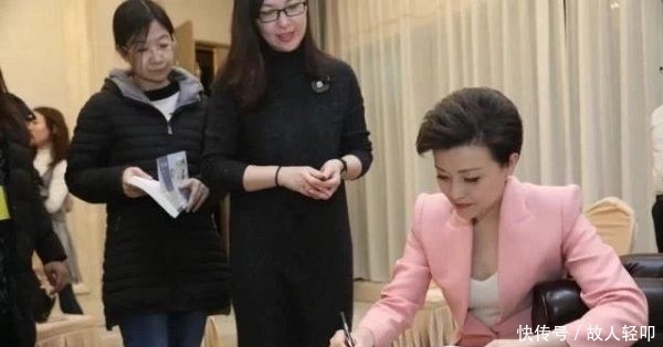  浪姐|在《浪姐》控场，制服黄晓明：她才是乘风破浪的姐姐！｜百家故事