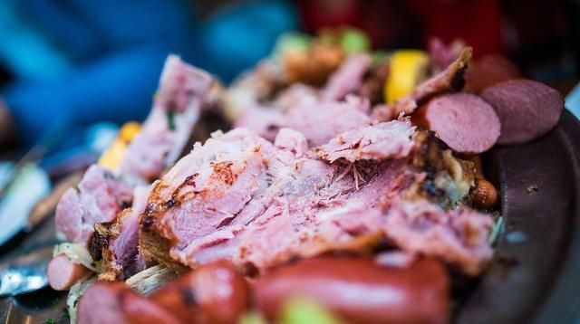 不腻|红烧肘子:快来看看简单的做法,这样做肥而不腻,香嫩软烂!