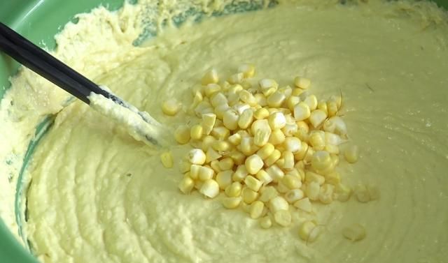 易消化|鲜玉米你还在煮着吃吗?试试这个新做法,软糯清香,筋道易消化