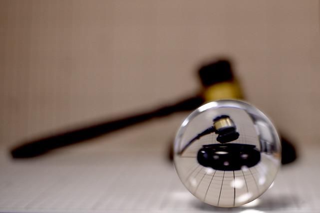 霸凌|快评|少年刺死校园霸凌者是否正当防卫？以案释法或能让概念更清晰