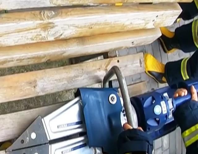  这次|卡！卡！卡！又有孩子被卡住了，这次是……