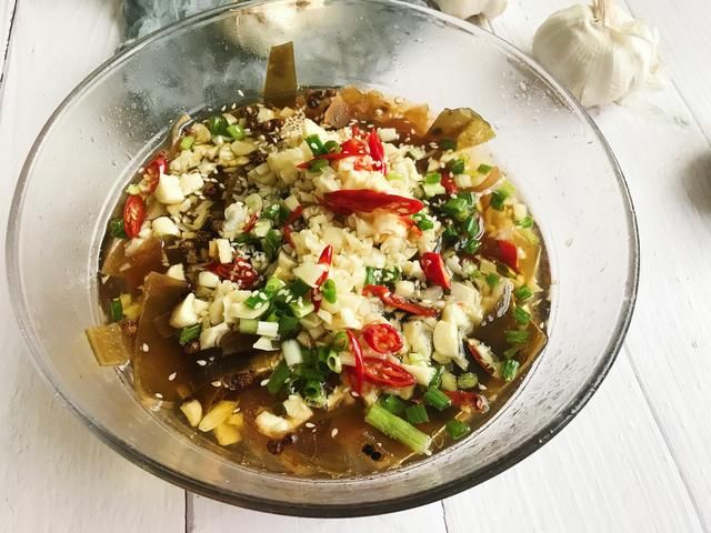  做法|海带最新做法，不炖不煮，让你吃了就上瘾，每次都做一锅不够吃