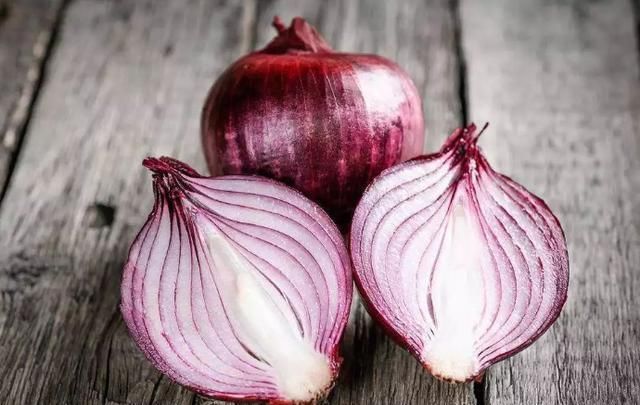 辣味浓|一样都是洋葱,原来紫皮和白皮的区别这么大,以后别买错了