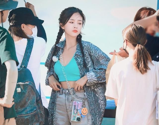  曝接|《完美的夏天》还未播，吴宣仪被曝接偶像剧，男主颜值演技双在线