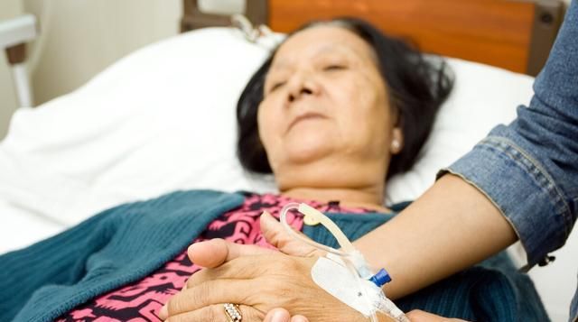  支持|女儿的悔恨：支持父亲再婚，是我做过的最错误的选择