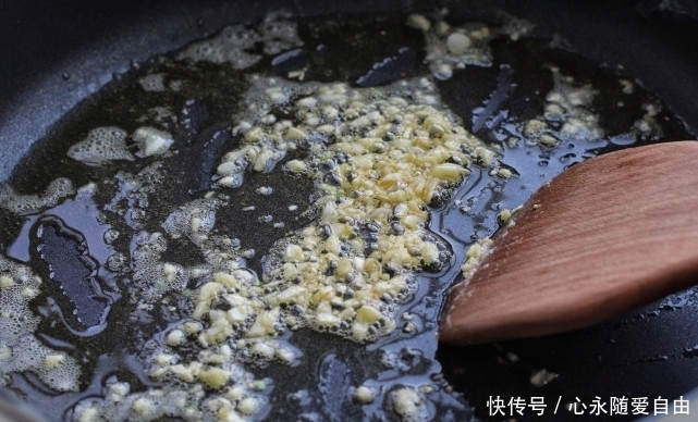  必备|减肥期必备菜肴，低脂低热营养十足，简单炒炒也能鲜美的不可思议