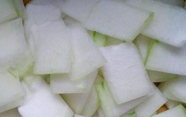 入秋|入秋后多给孩子做它吃,鲜香又美味,上桌后连汤都剩不下