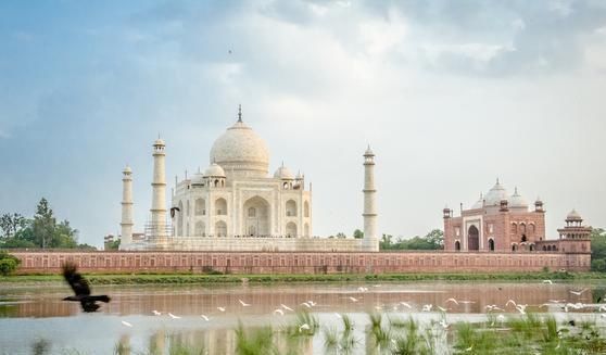  连生|泰姬陵背后的故事：19年为国王连生14个孩子，最后死在产床上