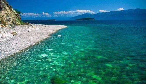  世界上最深|这座湖泊有可能在2500万年后将亚欧大陆一分为二，为什么会这样？