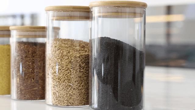 芋圆|芋圆燕麦奶茶,一杯4层楼,学会这3个动作才能喝…