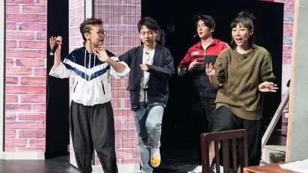  表演艺术|导师刘天池开表演艺术班，240节课收费15万，有人还嫌贵