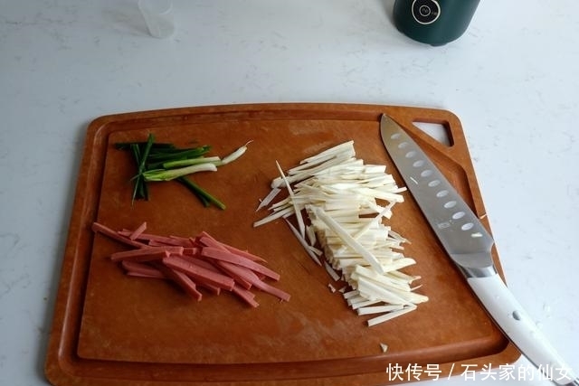 秋天|秋天渐凉别乱吃,晒晒我的“轻食”餐,5元钱不到暖胃好吃