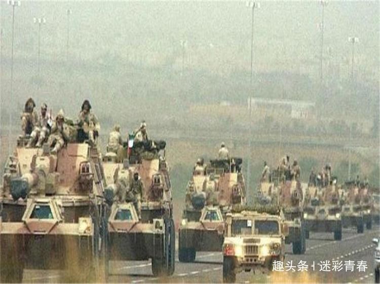  响起|美军基地遭到突然袭击，接连响起剧烈爆炸声，直升机被炸得稀巴烂