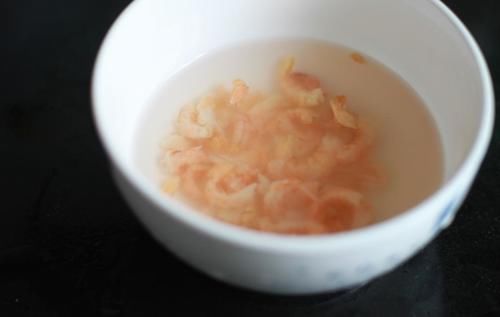  馄饨|孩子的早餐营养要跟上，三鲜小馄饨，还是很方便的
