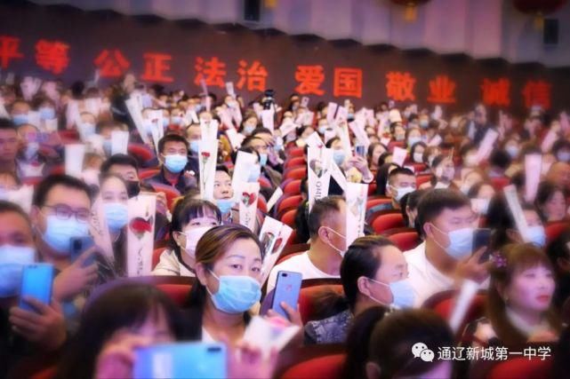 二年级|同心同德聚力高二——高二年级召开主题家长会