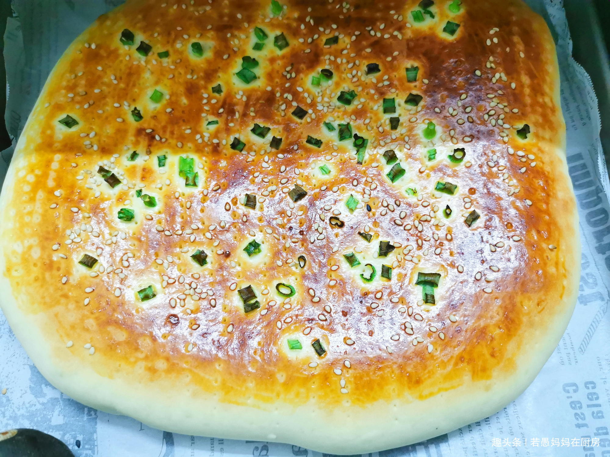  饼铛|自己在家做面包，3个动作15分钟揉出手套膜，烤箱电饼铛都能做