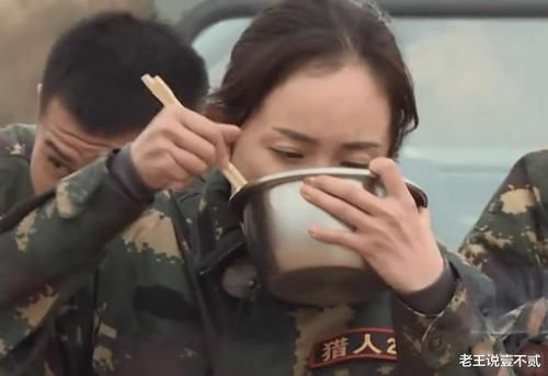  握筷子|明星拿筷子太奇葩！忍了鹿晗，再忍了杨幂，看到张艺兴真的忍不了