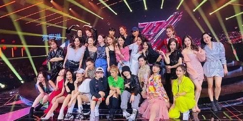  质疑|《乘风破浪的姐姐》成团之夜嘉宾真唱，姐姐们被质疑假唱，这样合适吗？