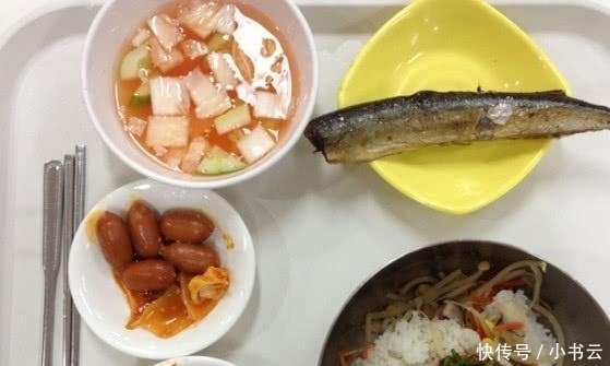 骗人|原来韩剧里都是骗人的,留学生拍下真实照片,天天都是吃这些菜!