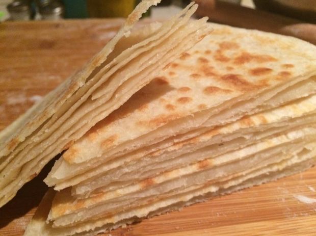 牢记|烙饼发干发硬别再只会开水烫面了,牢记这2点,烙饼柔软层次多