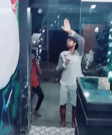  小金人|搞笑GIF：小哥奥斯卡欠你一座小金人！