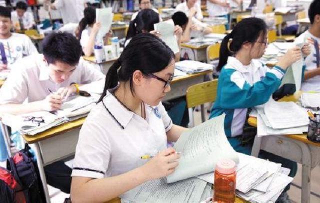 学习|高考考生估分450心态崩了：努力这么久，却和200分的人一样读大专