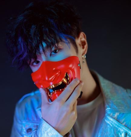 戴面具|男星戴面具,躲过了肖战蔡徐坤,却为朱一龙沦陷