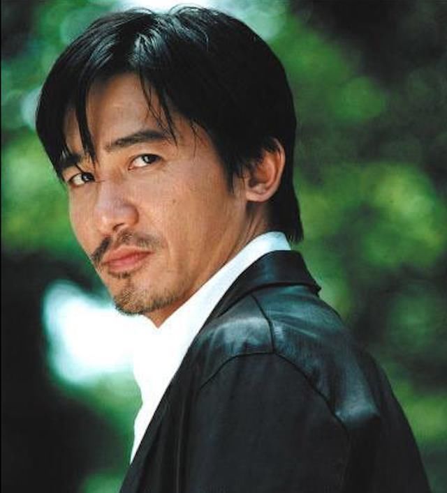  价值|2019年，刘嘉玲展出价值10亿皇冠后，才明白梁朝伟的心酸