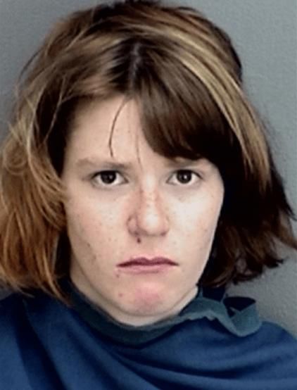  女子|女子多次侵犯13岁男孩并强迫其成她男友，如今被判10年监禁