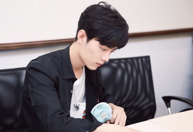  粉丝|肖战那句“我回来了”，让肖战粉丝感动，期待《余生请多指教》！