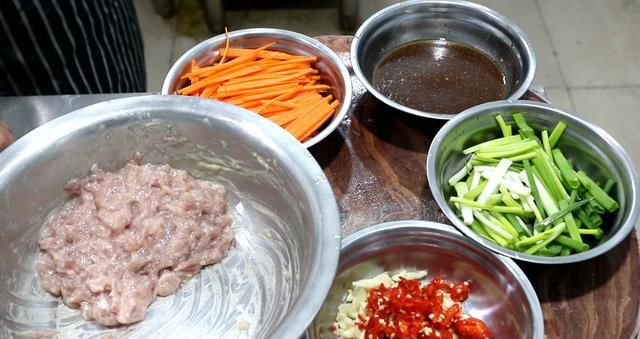  鱼香肉丝|从业20年大厨透露鱼香肉丝正宗做法，鱼香味十足，堪称下饭神器