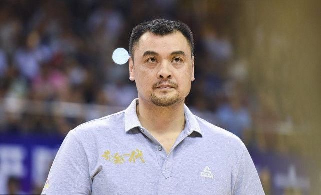  中国男篮|没有姚明那种顶级中锋，却创造历史最好成绩，94男篮如何做到的？