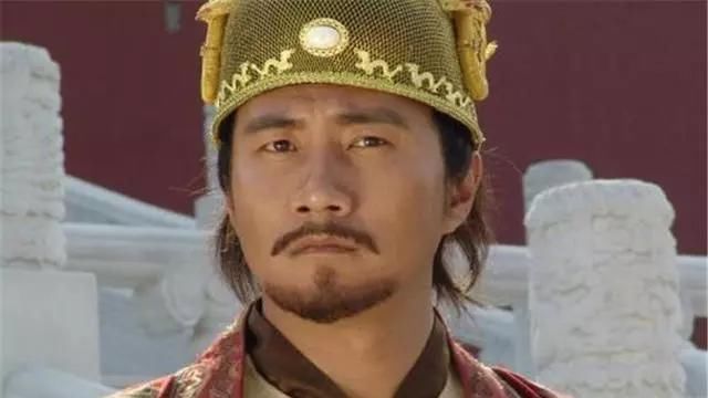 成功|朱棣靖难成功后，也面临着削藩问题，他又是如何做的？