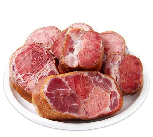  咸烧白|老家酒席出现的两道硬菜，“咸烧白” 腊猪蹄炖粉条