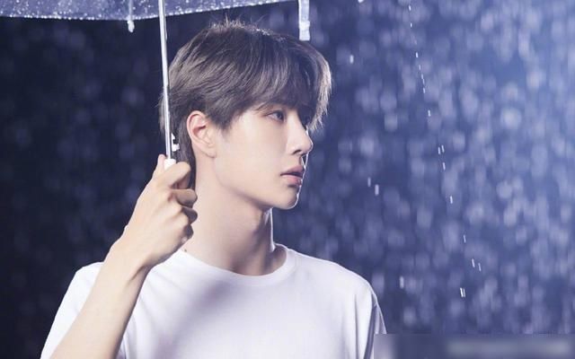  乐华娱乐|黄明昊自呼为王，王一博：你浪费了太多不应该用的力气