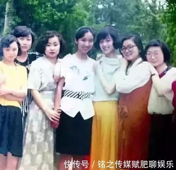 人生|23岁进外交部,49岁成新闻司女司长,自律的人生到底有多厉害?