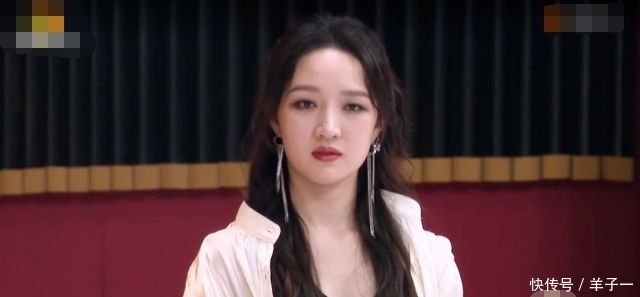  做法|《乘风破浪》孟佳选队友，蓝盈莹玩手机逃避，吴昕张含韵做法圈粉