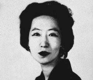 相杀|张爱玲:我们与母亲总是,一边相爱又一边相杀