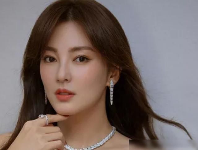  终于|THE9组合综艺节目终于来了，我们仍然与《乘风破浪的姐姐》进