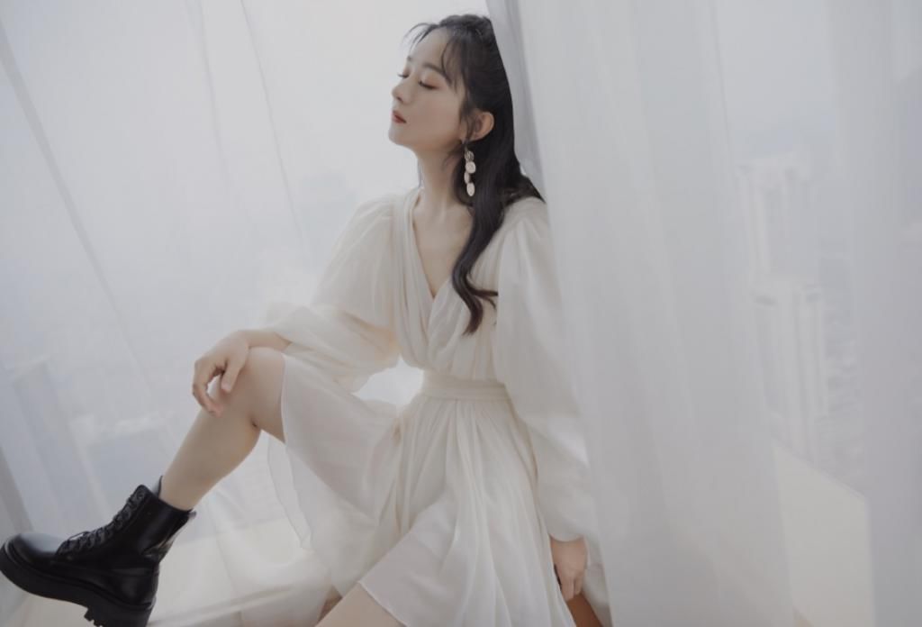  CP|《天天向上》迎来重咖，赵丽颖王一博合体，这对相差10岁的CP要火