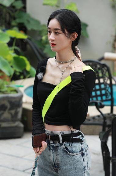  综艺节目|赵丽颖有多刚？被《中餐厅》节目抹黑，一个声明让节目说：不敢了