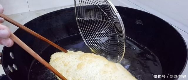 烫面|以后面粉就这样做,不发面不烫面,比鸡蛋饼好吃,个个香脆鼓大泡