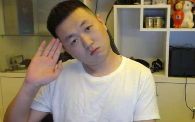 对阵|药水哥新综艺即将上线,携手歪嘴战神率先宣传,将对阵神秘嘉宾