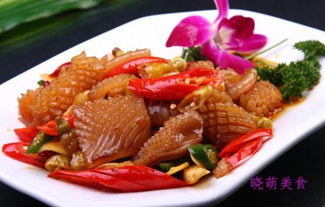 家常|香锅鸡块、酸辣鱿鱼、酥小黄鱼、红烧驴肉的家常做法,美味下饭